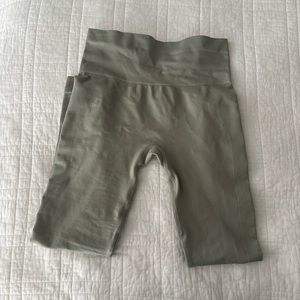 Set Active Scupltflex Jade Green Leggings size M